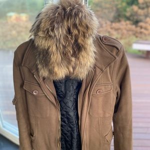 Utility coat with fur collar